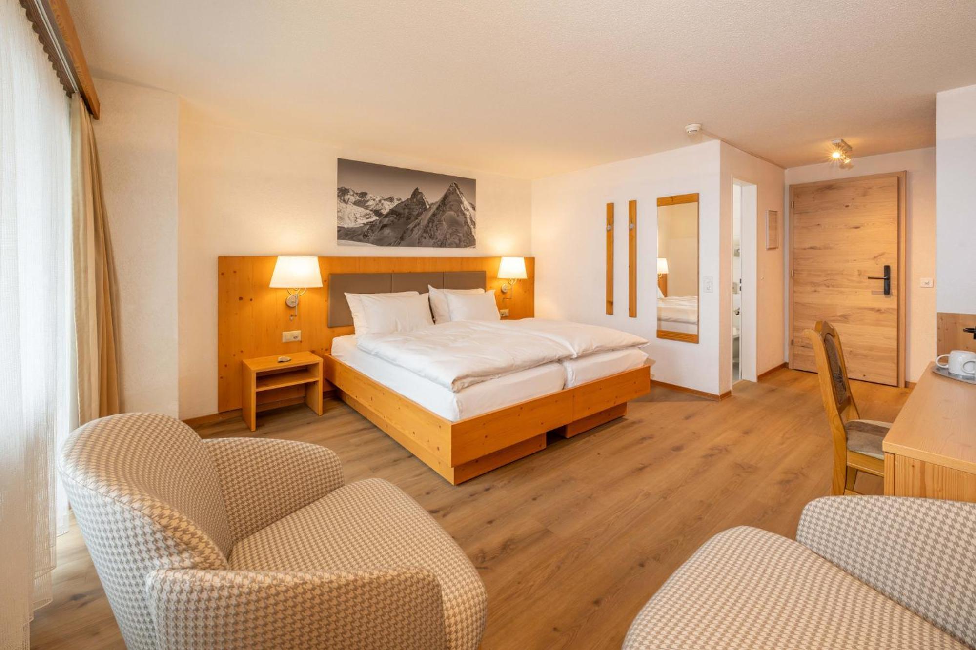 צרמט Hotel Sarazena מראה חיצוני תמונה