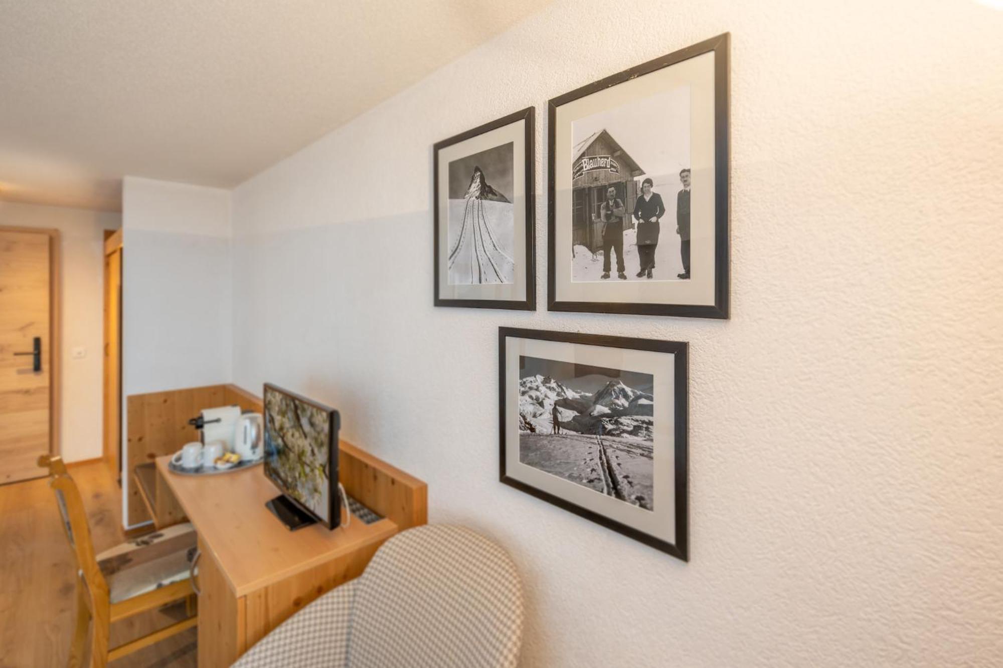 צרמט Hotel Sarazena מראה חיצוני תמונה