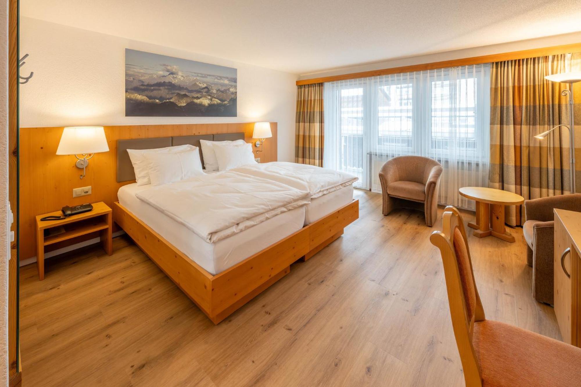 צרמט Hotel Sarazena מראה חיצוני תמונה