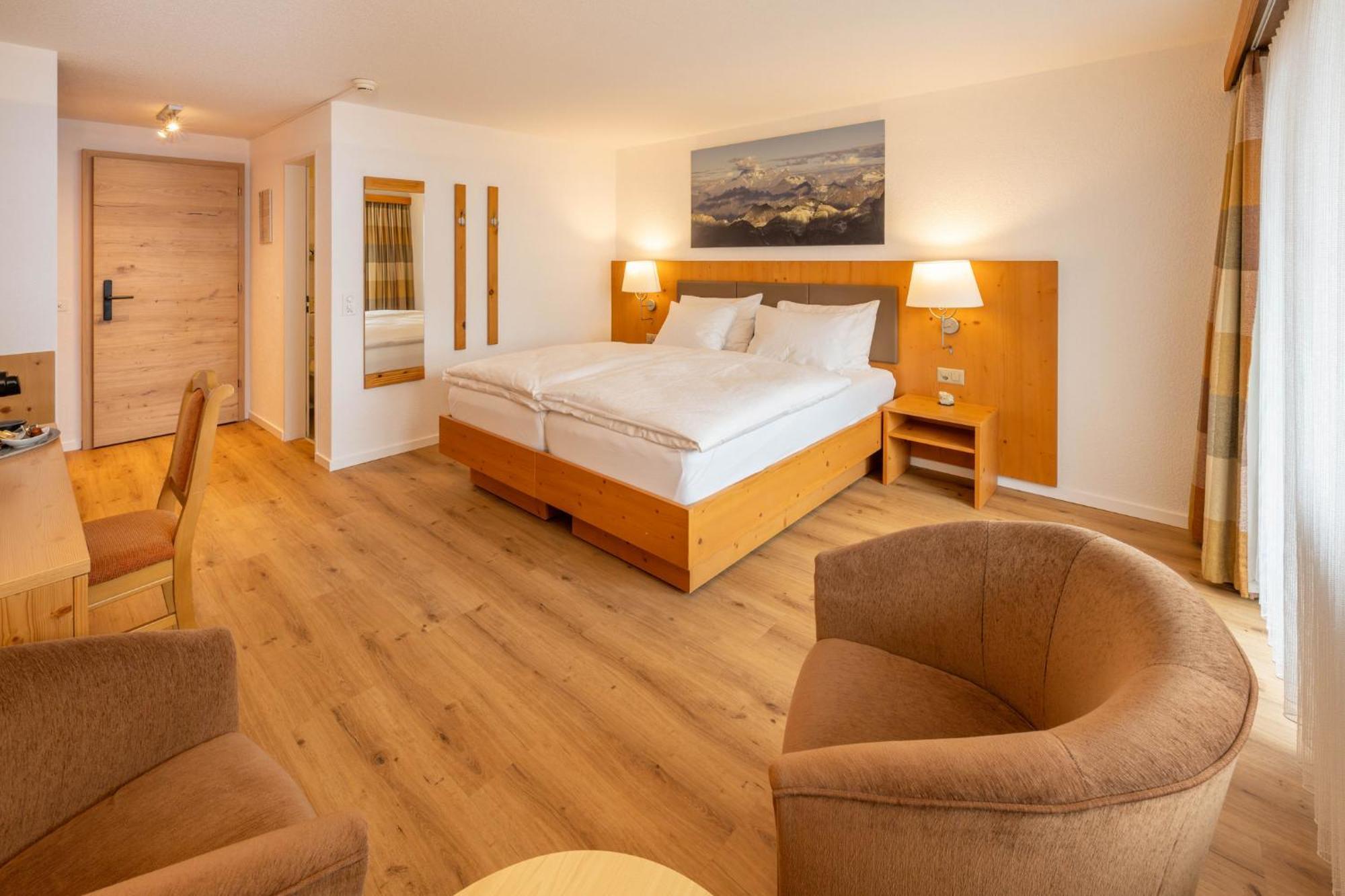 צרמט Hotel Sarazena מראה חיצוני תמונה