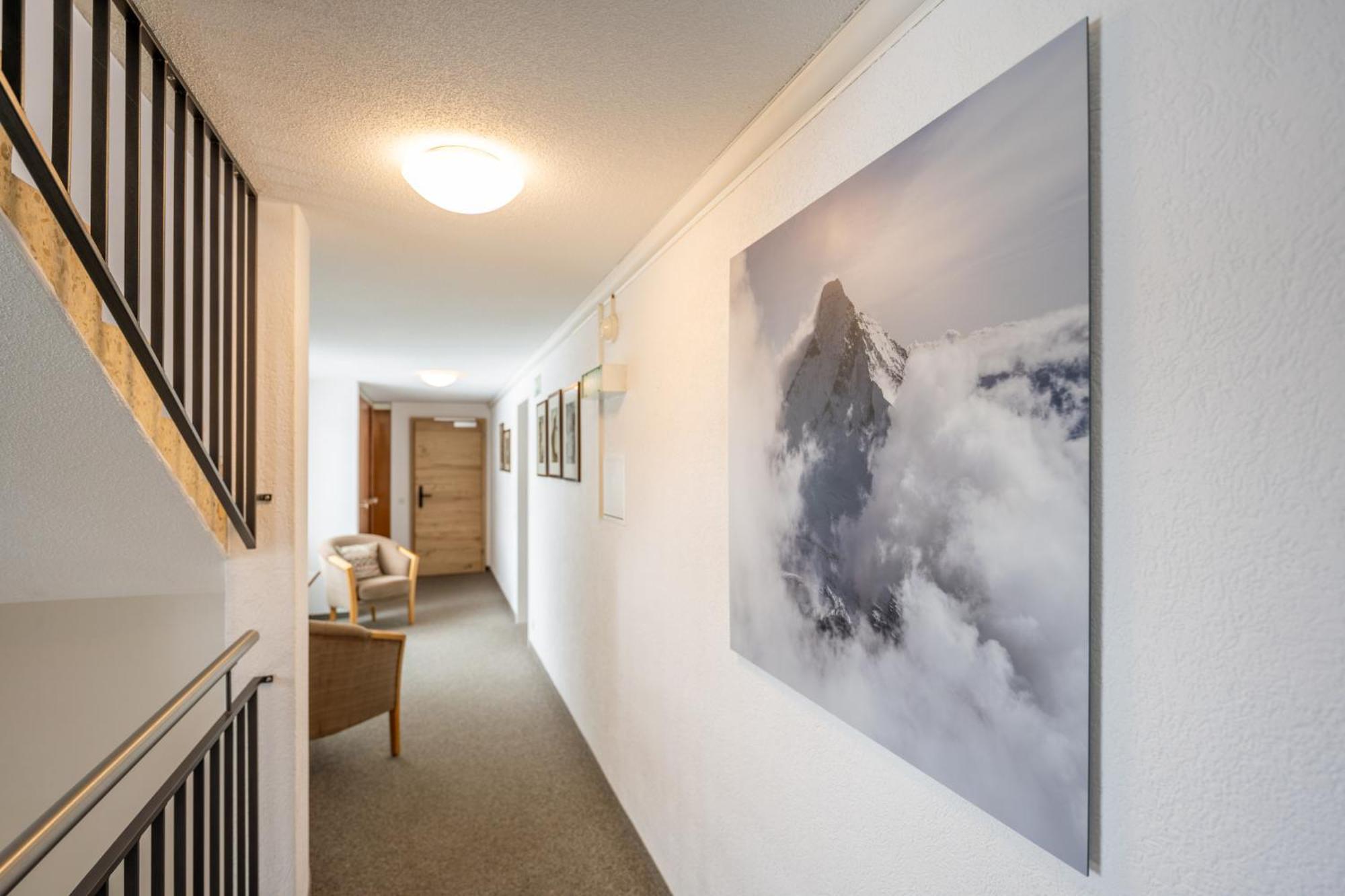 צרמט Hotel Sarazena מראה חיצוני תמונה
