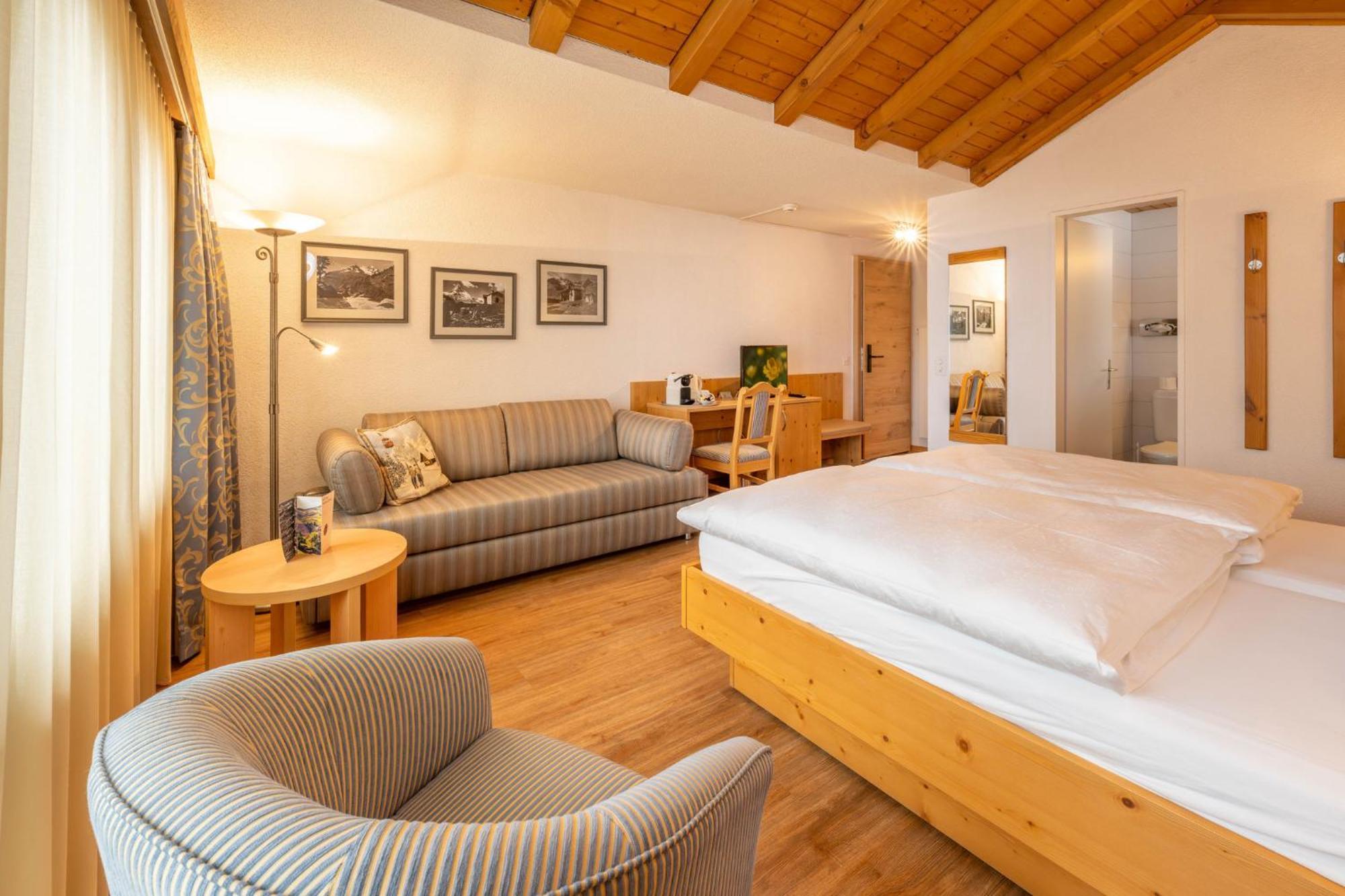 צרמט Hotel Sarazena מראה חיצוני תמונה