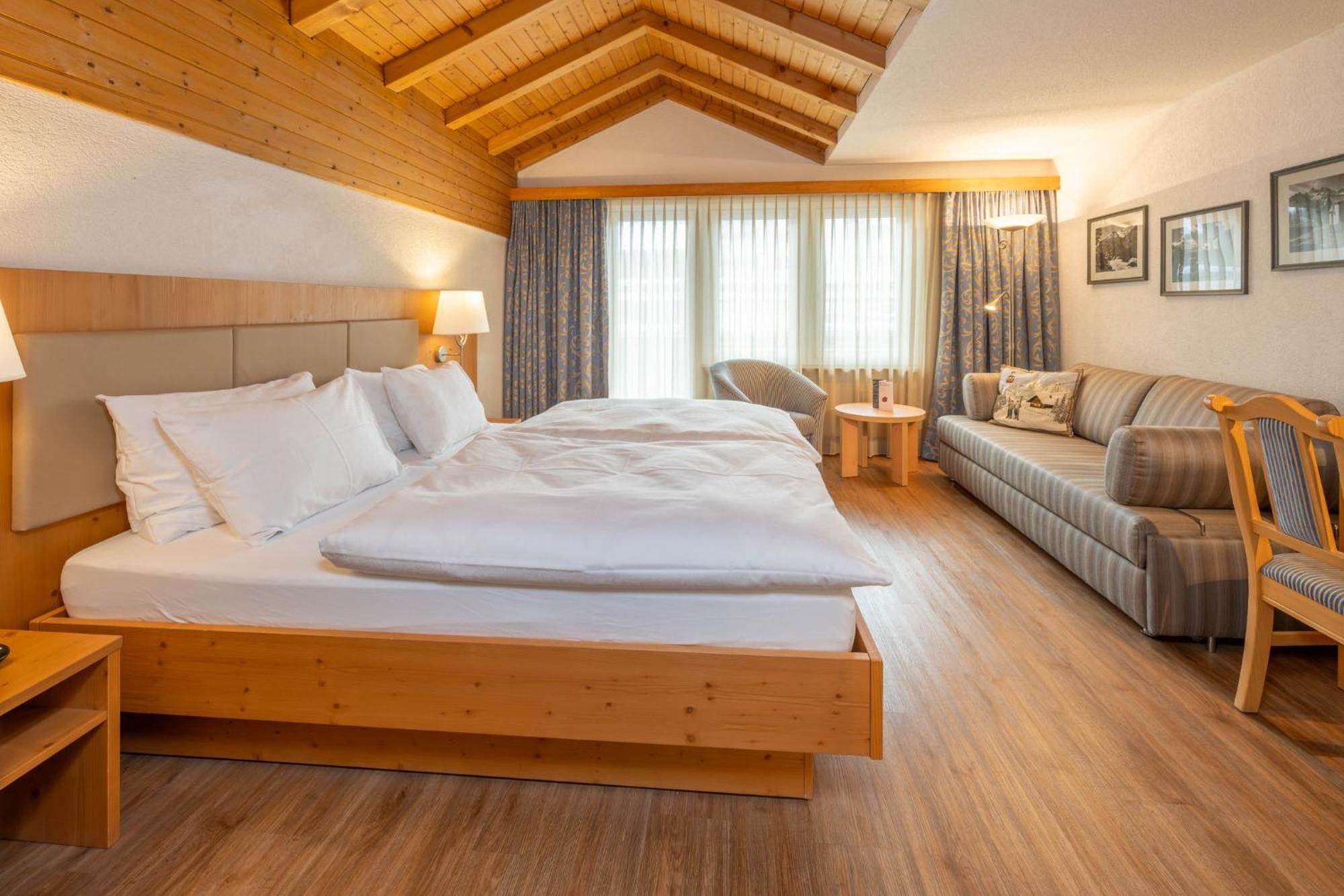 צרמט Hotel Sarazena מראה חיצוני תמונה